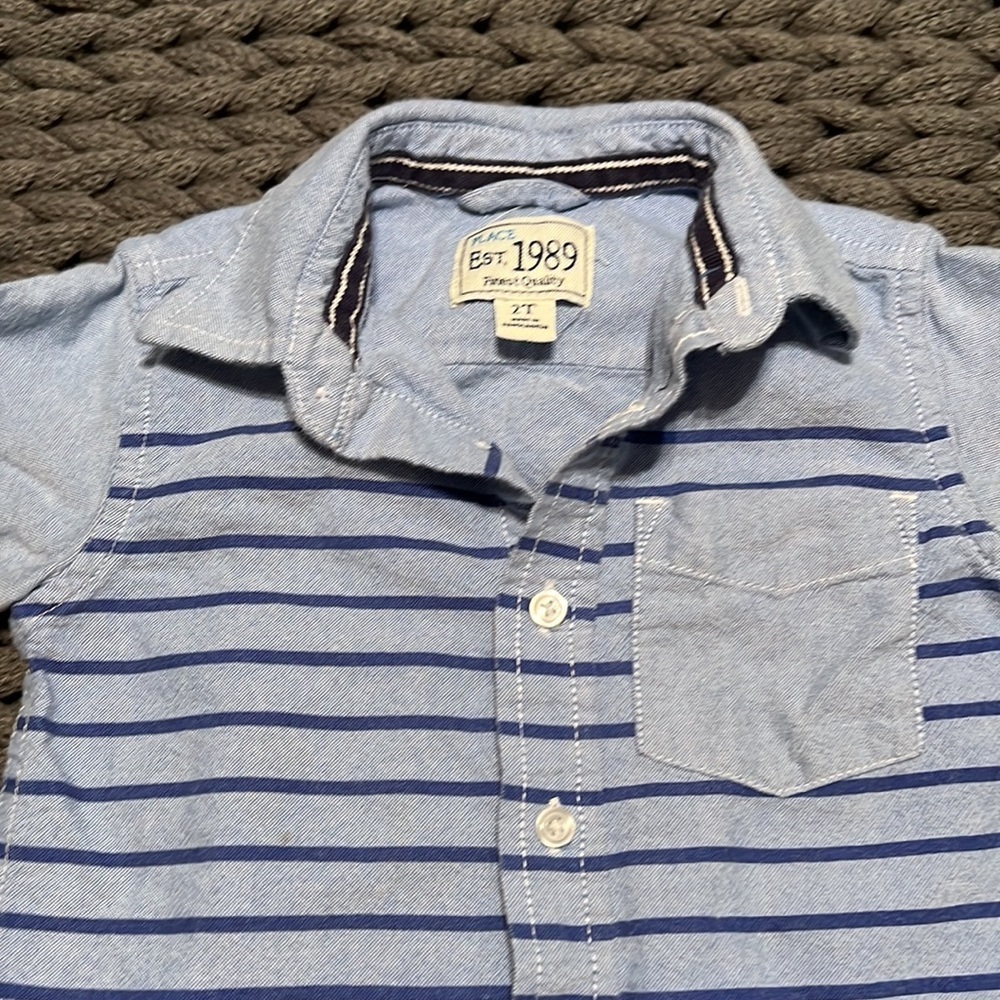 The Children’s Place Toddler Boys Button Down Long Sleeve 2T - Picture 2 of 5